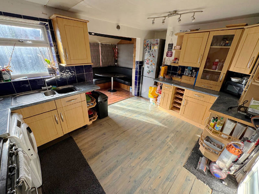 Property image 2 of 19