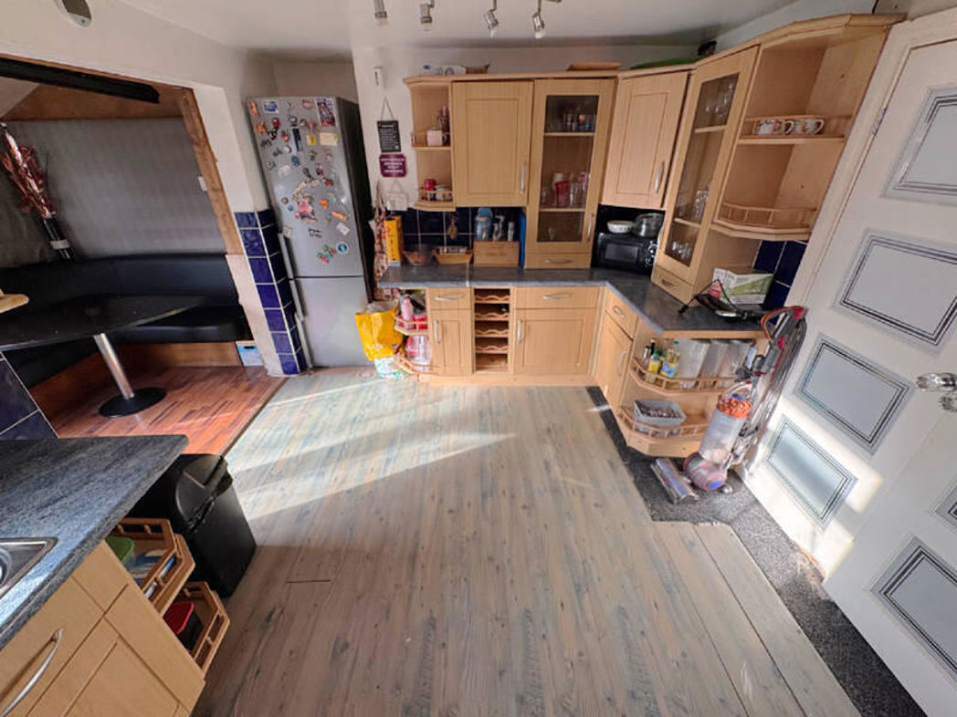 Property image 7 of 19