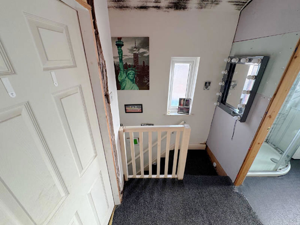 Property image 10 of 19