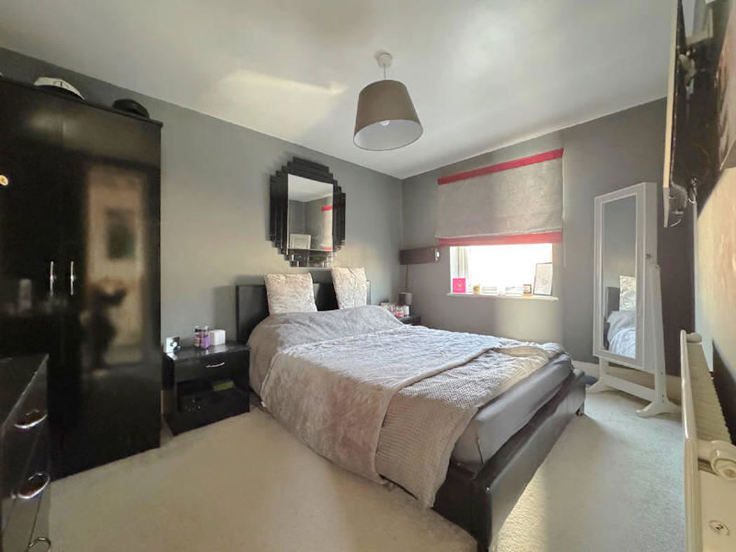 Property image 12 of 19
