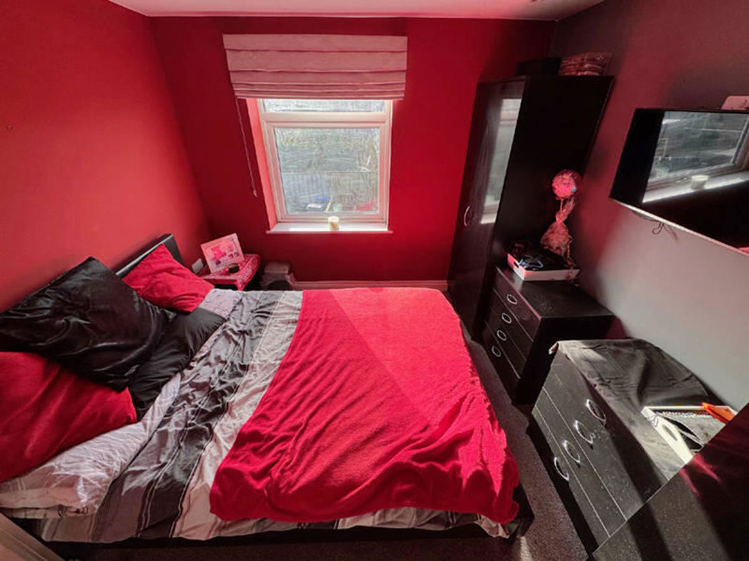Property image 13 of 19