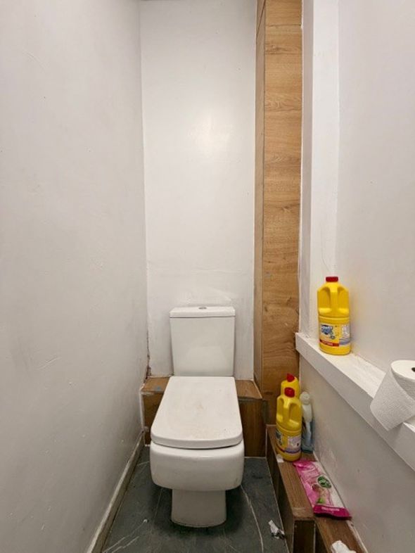 Property image 12 of 28