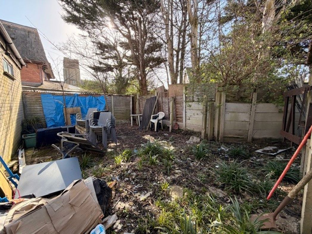 Property image 13 of 28