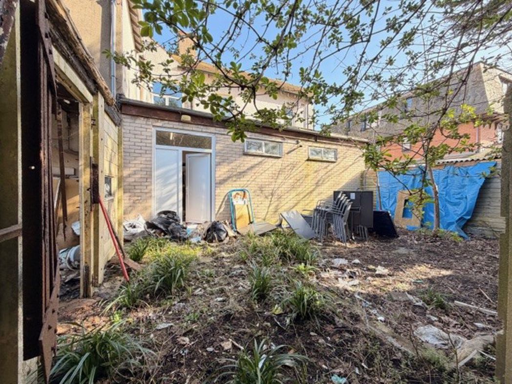 Property image 17 of 28