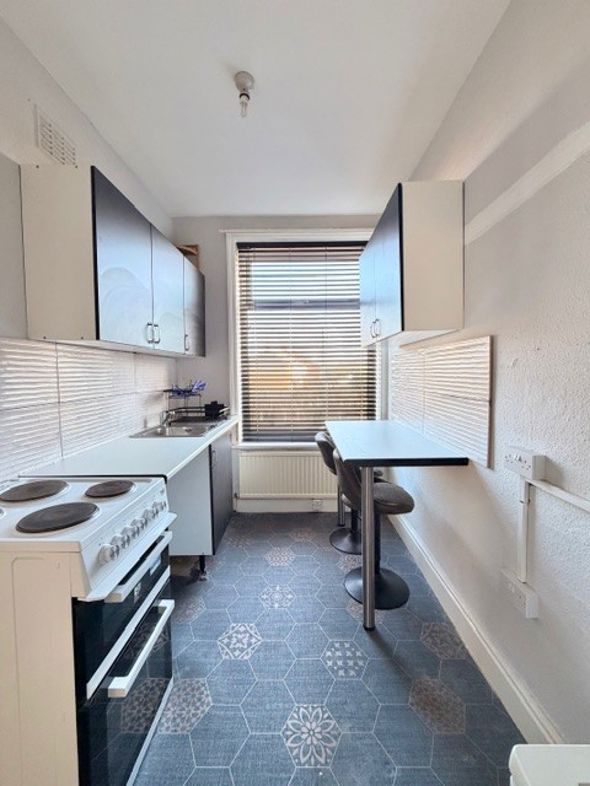Property image 28 of 28