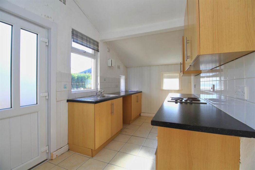 Property image 4 of 9