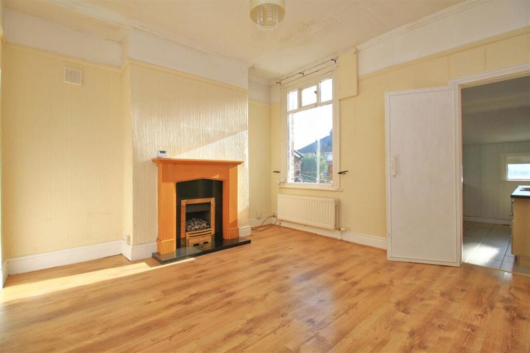 Property image 7 of 9