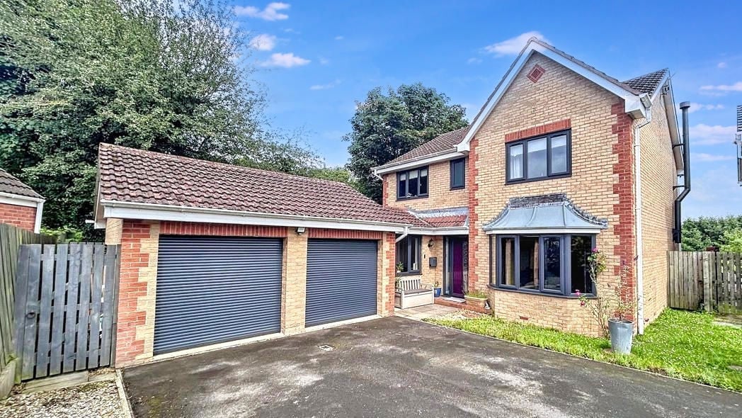 Property image 1 of 17