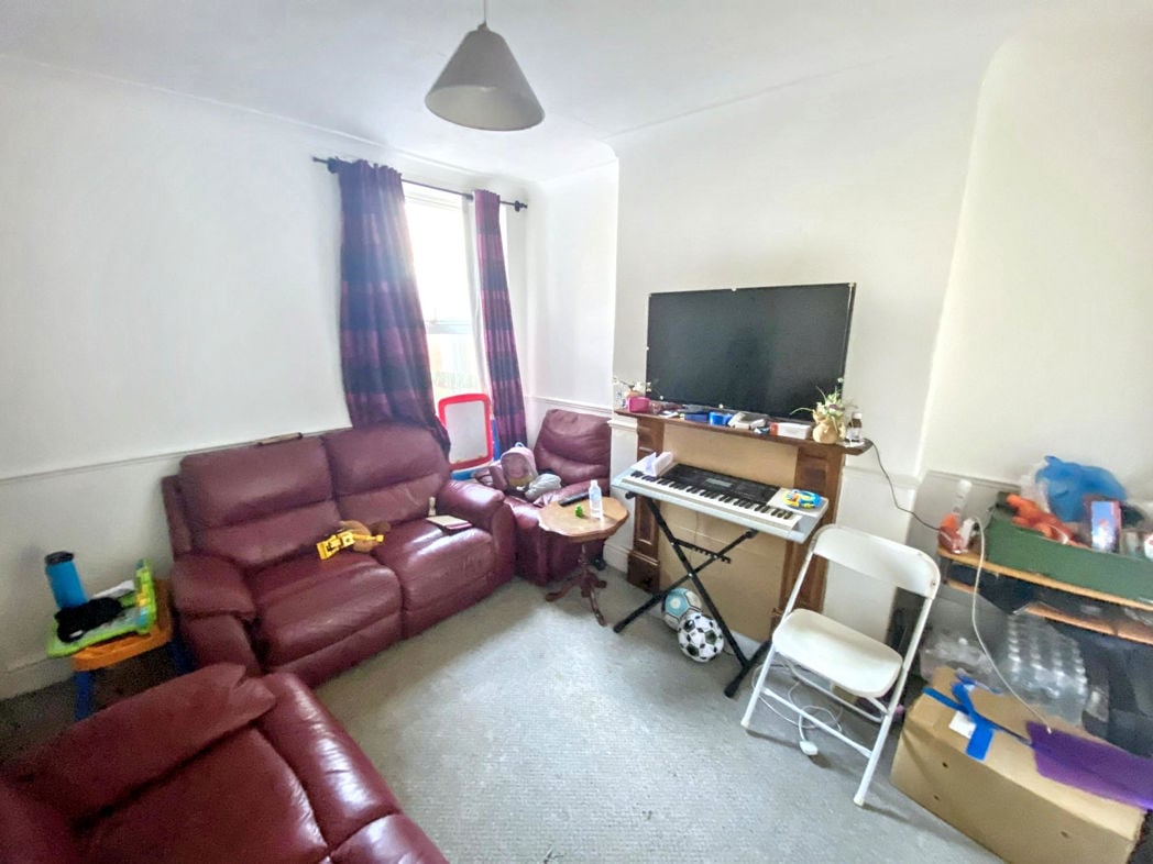 Property image 2 of 17