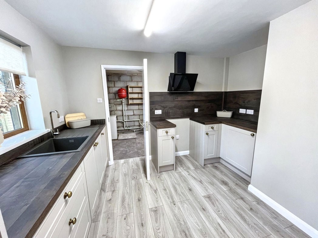 Property image 5 of 15