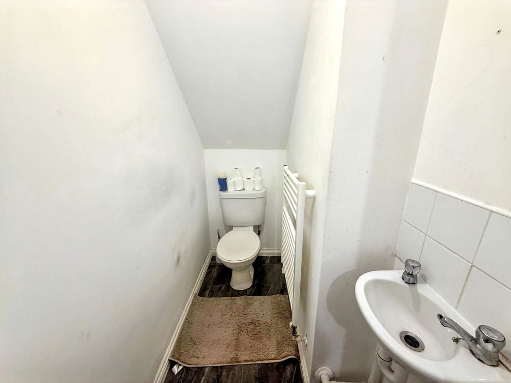 Property image 4 of 7