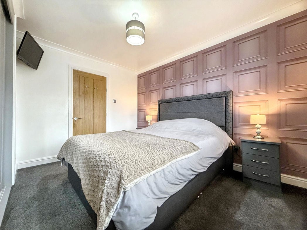 Property image 16 of 26