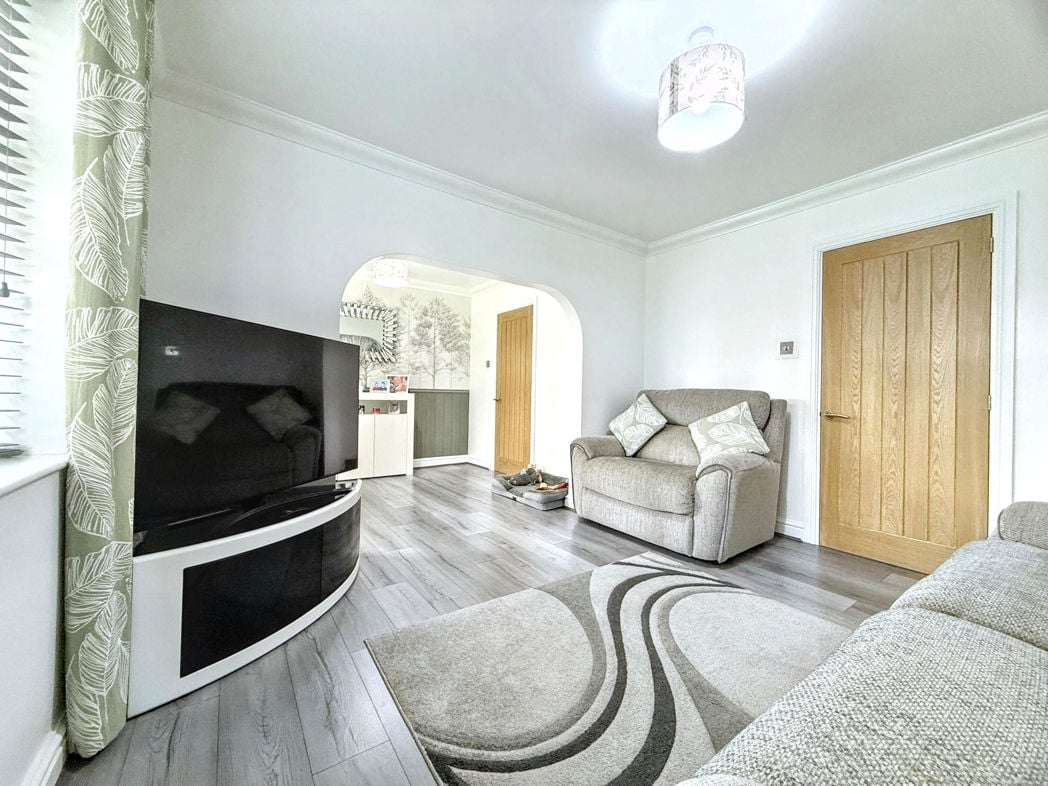 Property image 3 of 26