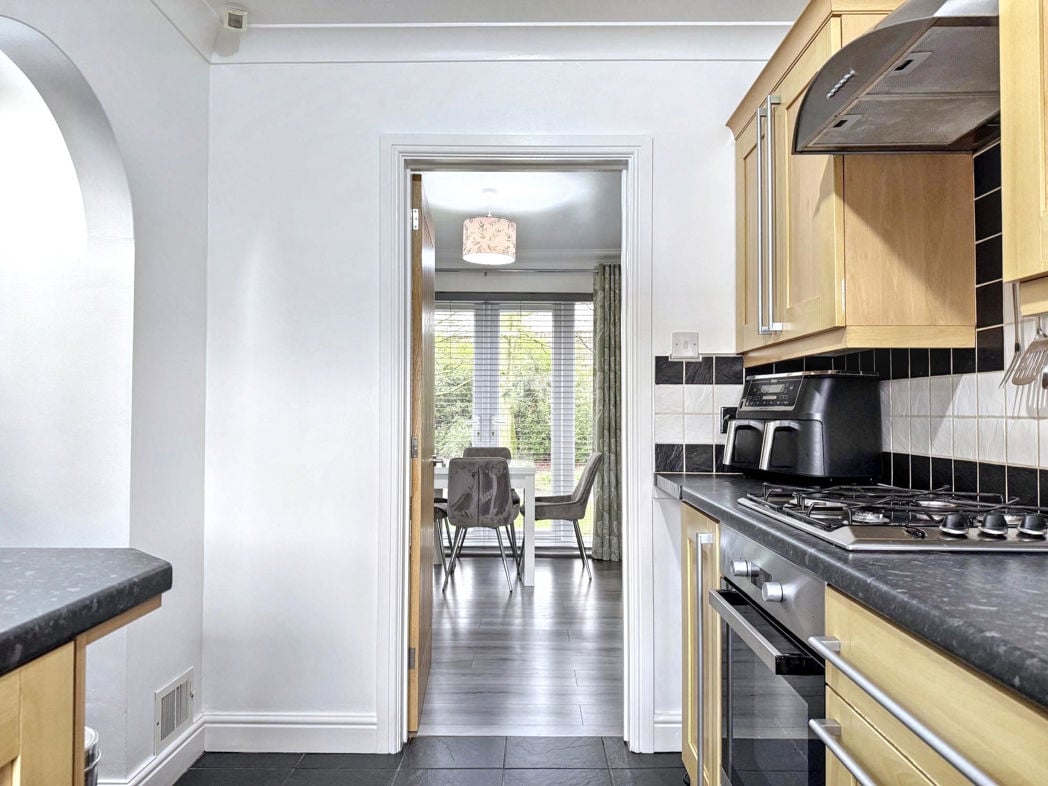 Property image 11 of 26
