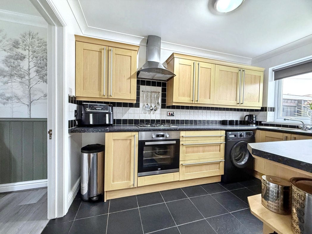 Property image 4 of 26