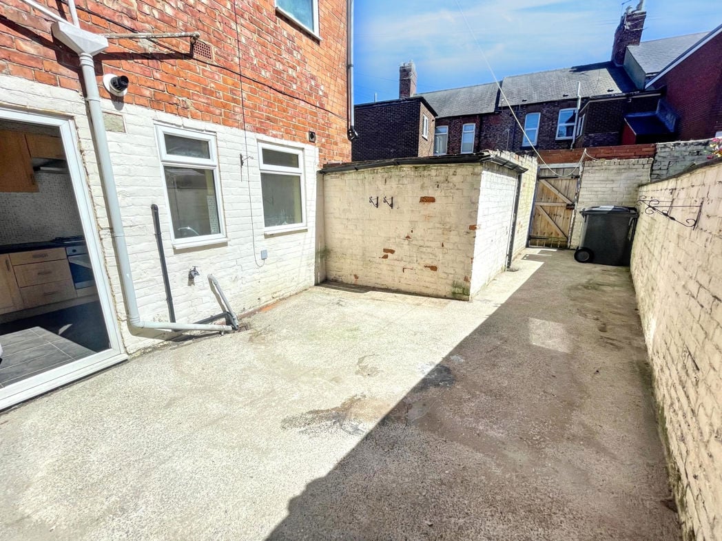 Property image 7 of 8