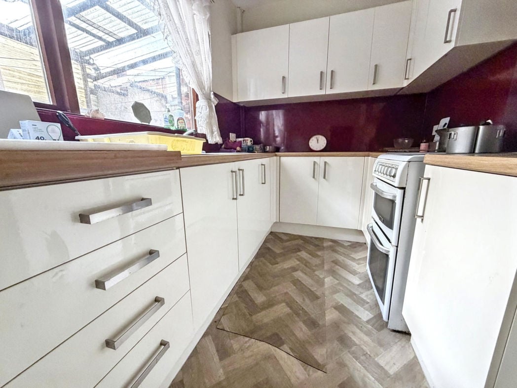 Property image 4 of 18