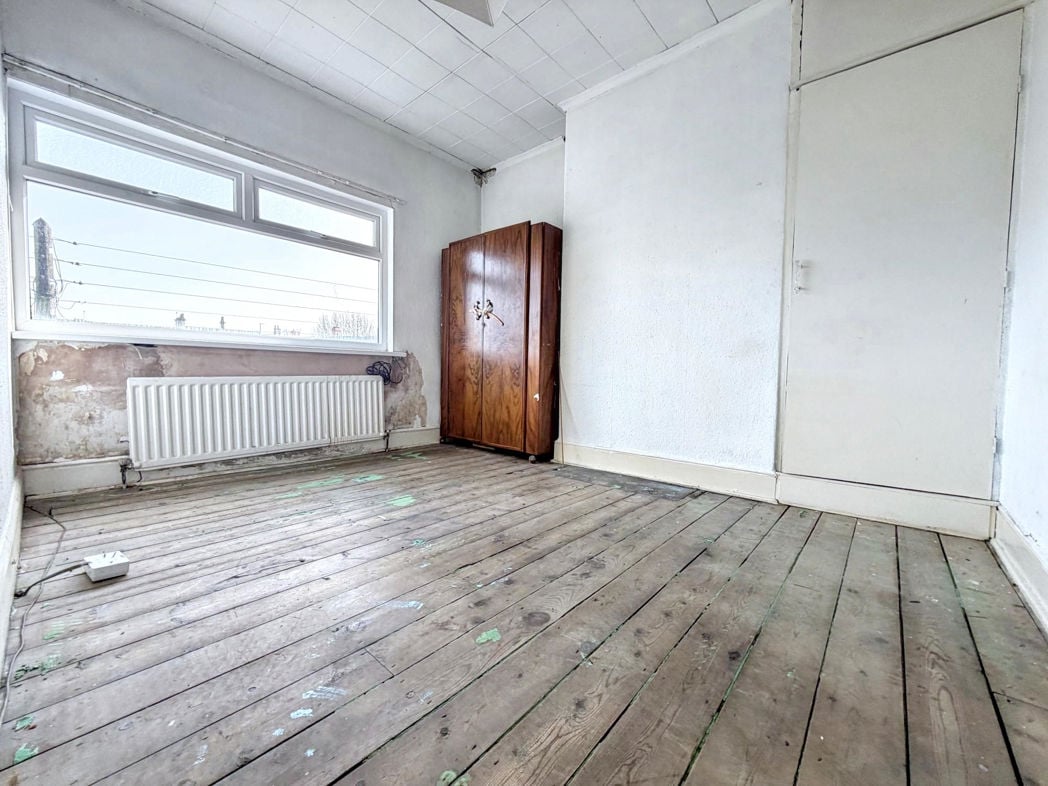 Property image 11 of 18
