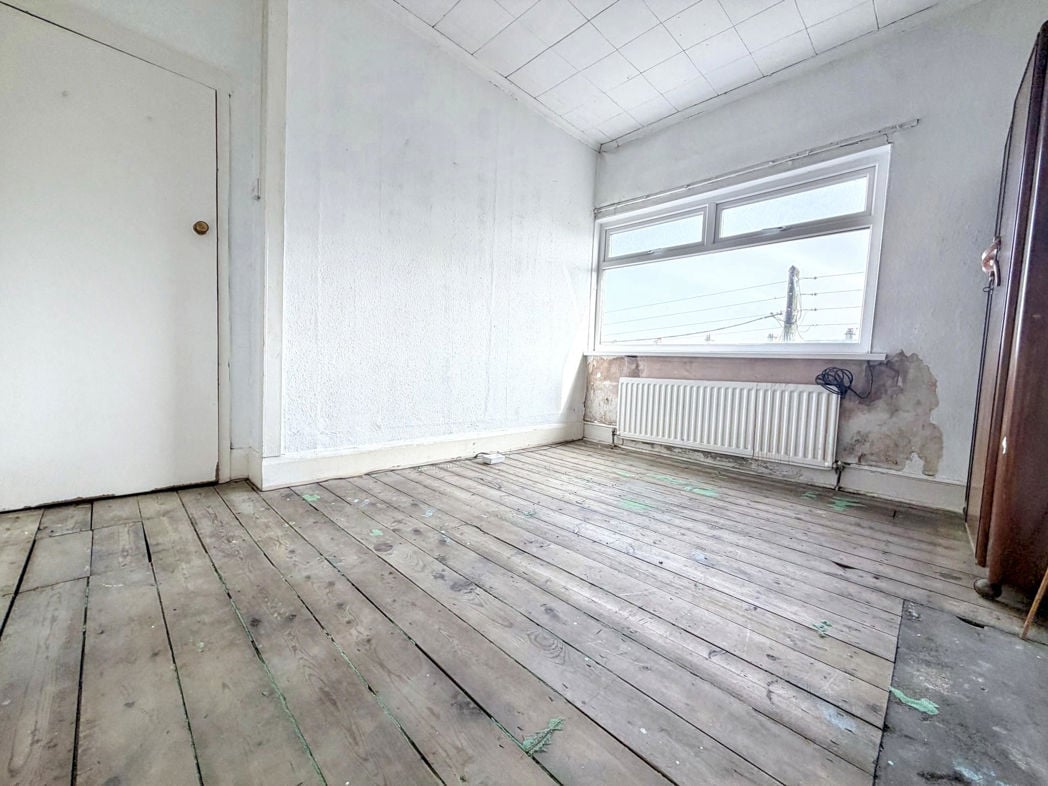 Property image 12 of 18