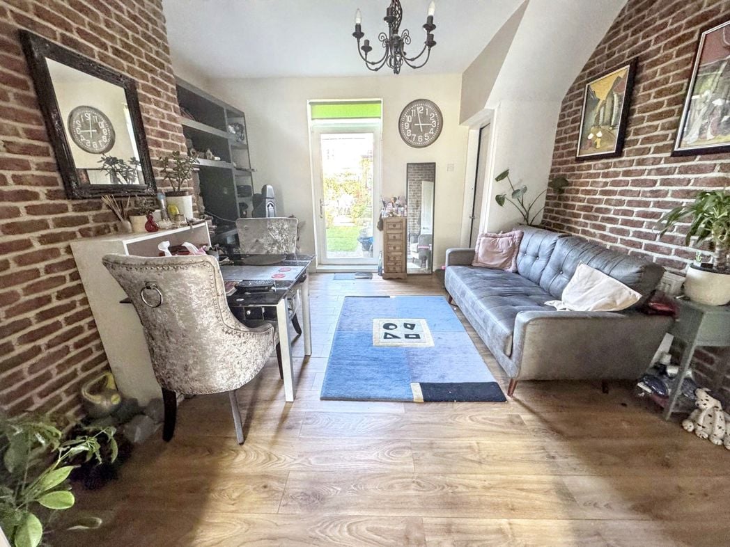 Property image 4 of 14