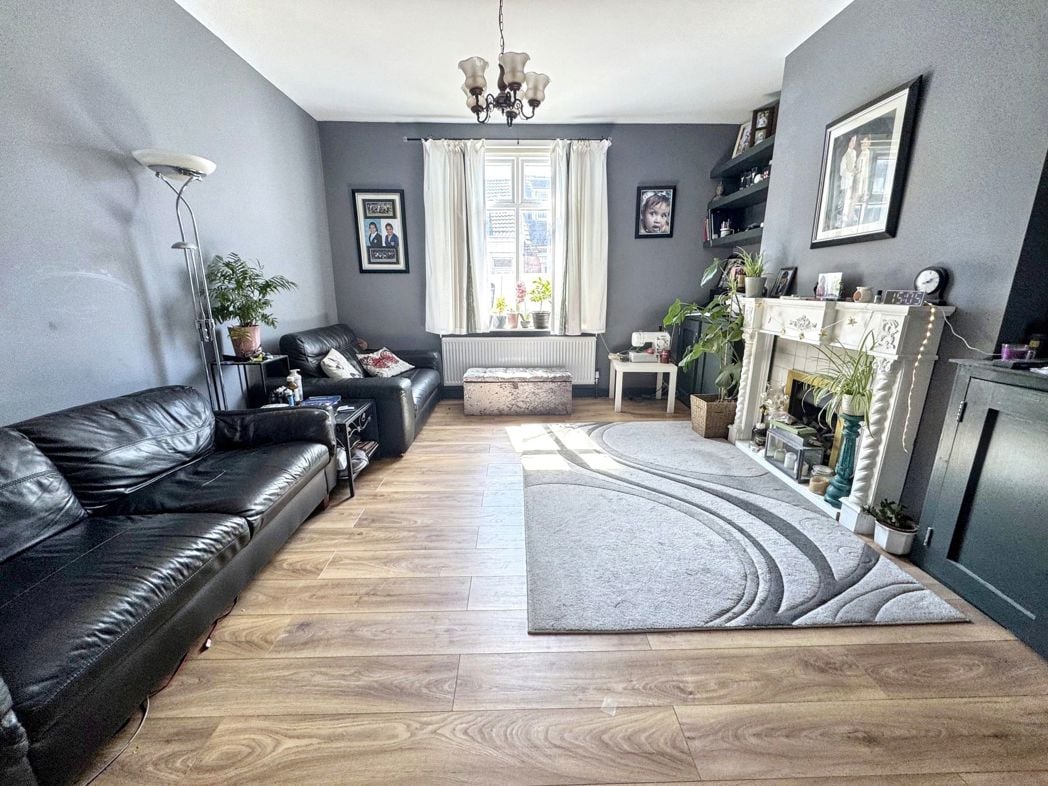Property image 2 of 14