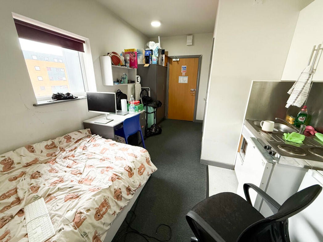 Property image 3 of 9