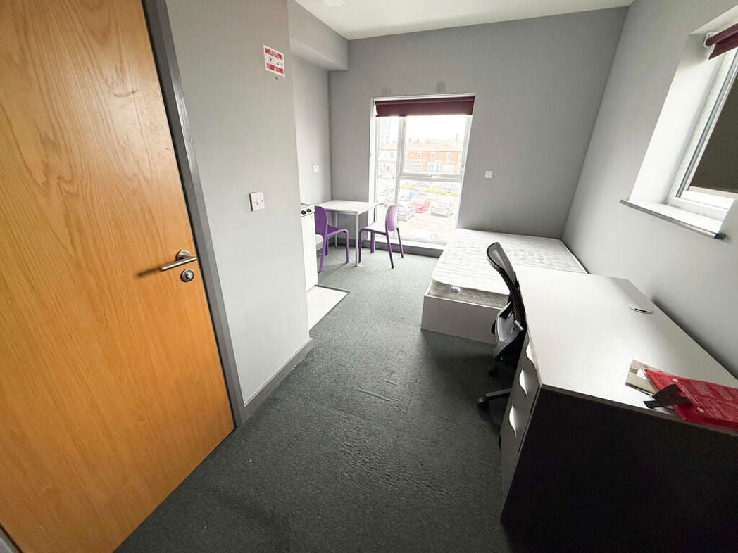 Unit 1.36, Poulson House, Stoke-on-Trent, Staffordshire, ST4 1NZ