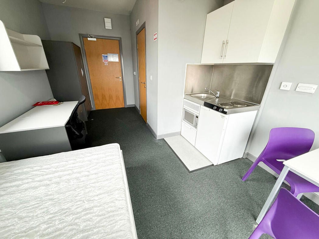 Unit 1.36, Poulson House, Stoke-on-Trent, Staffordshire, ST4 1NZ