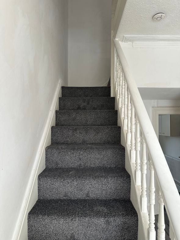 Property image 5 of 9