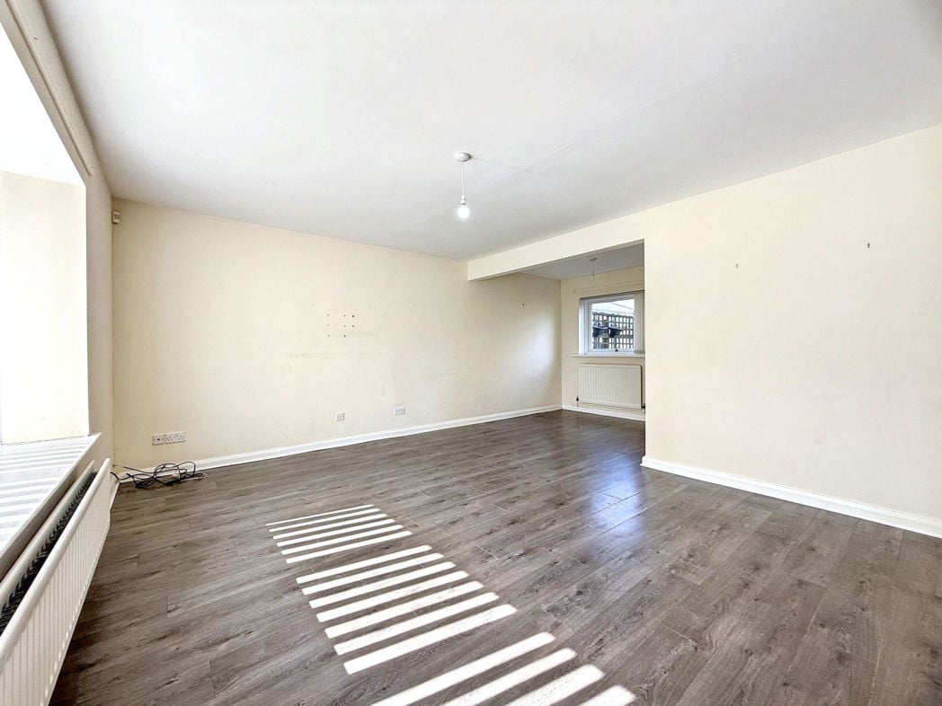Property image 3 of 17