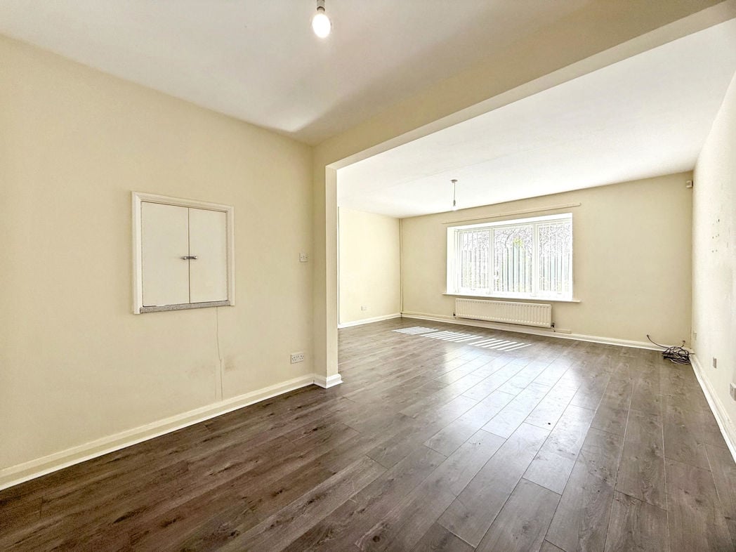 Property image 5 of 17