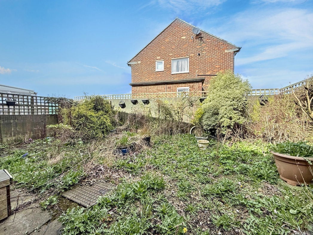 Property image 14 of 17