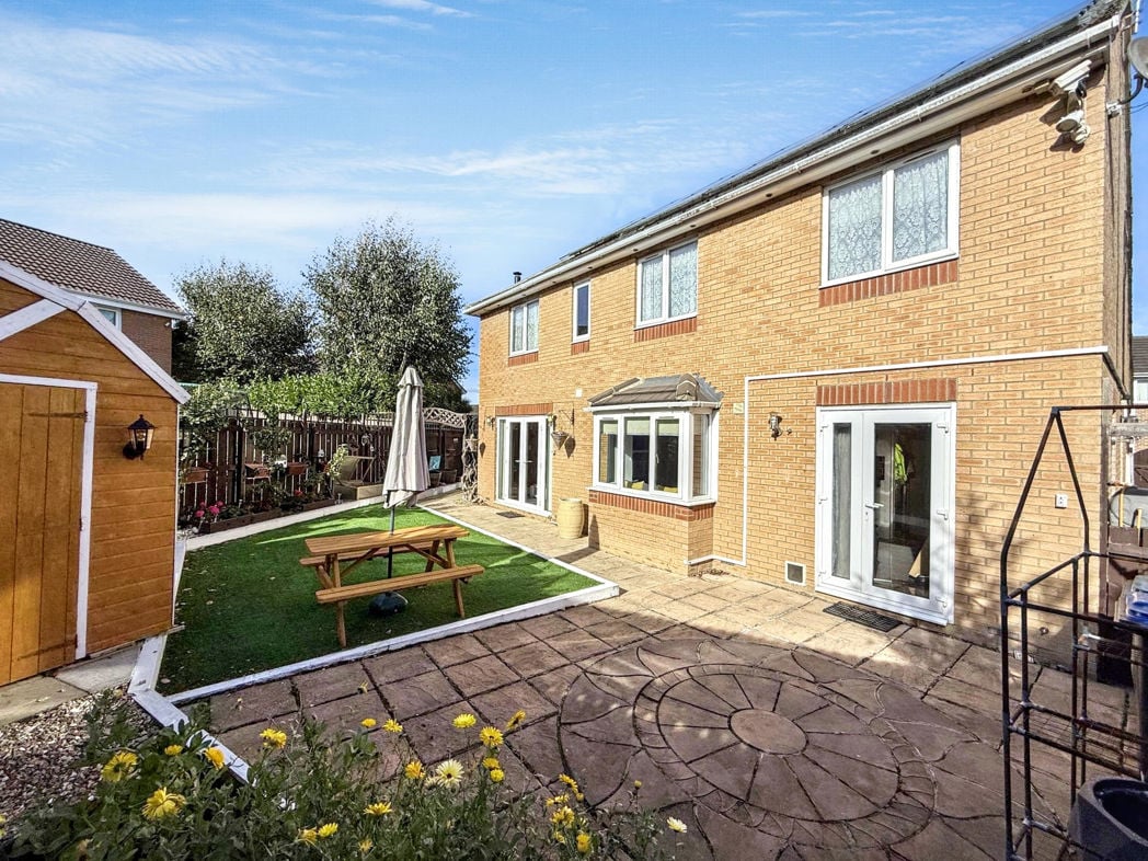 Property image 5 of 40