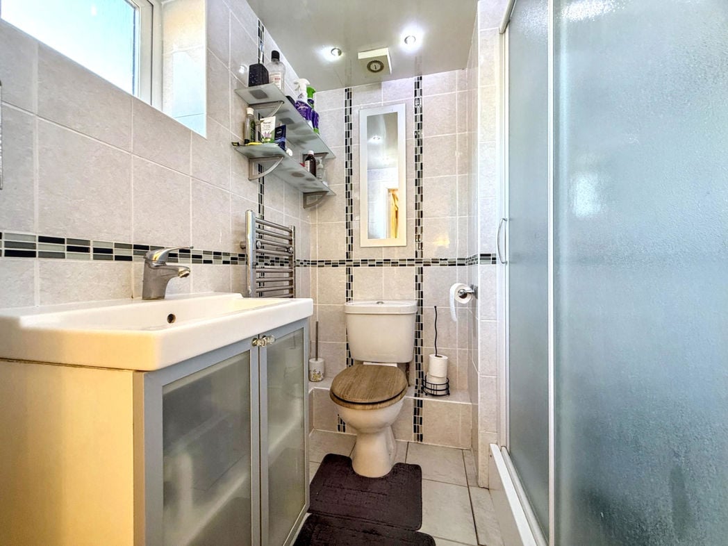 Property image 6 of 40