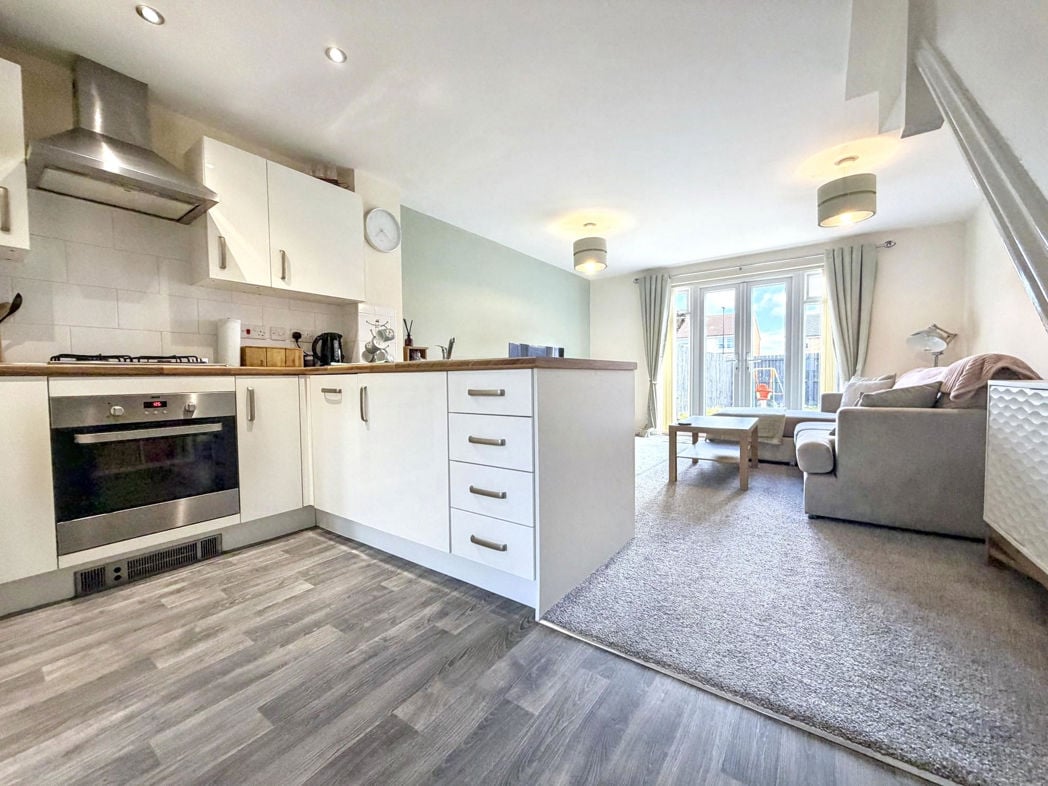 Property image 4 of 16