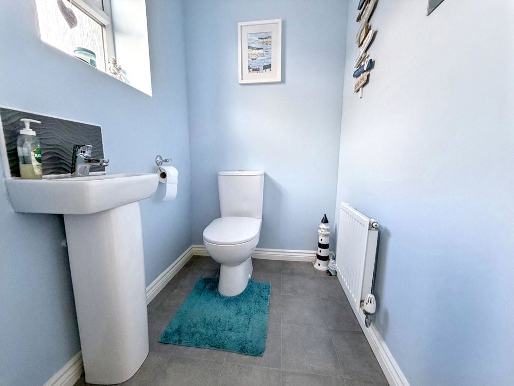Property image 7 of 16