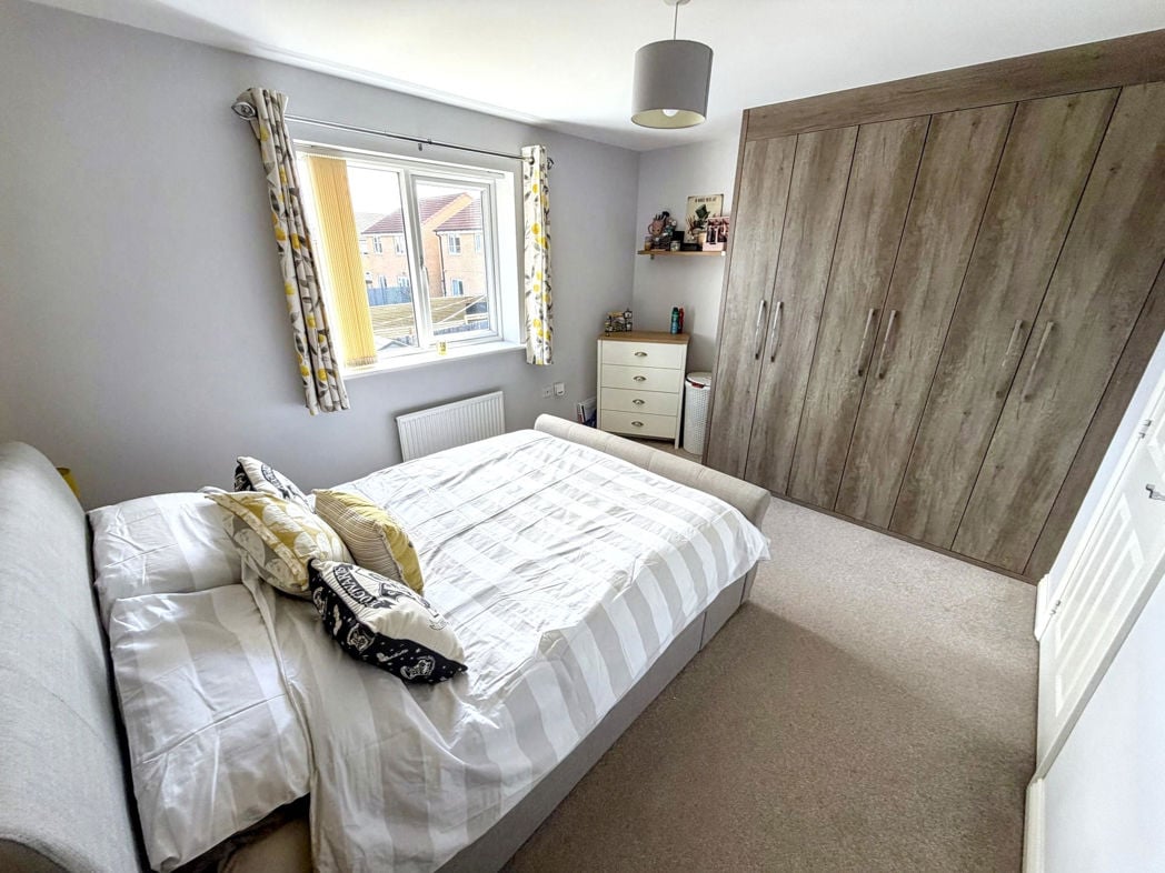 Property image 10 of 16