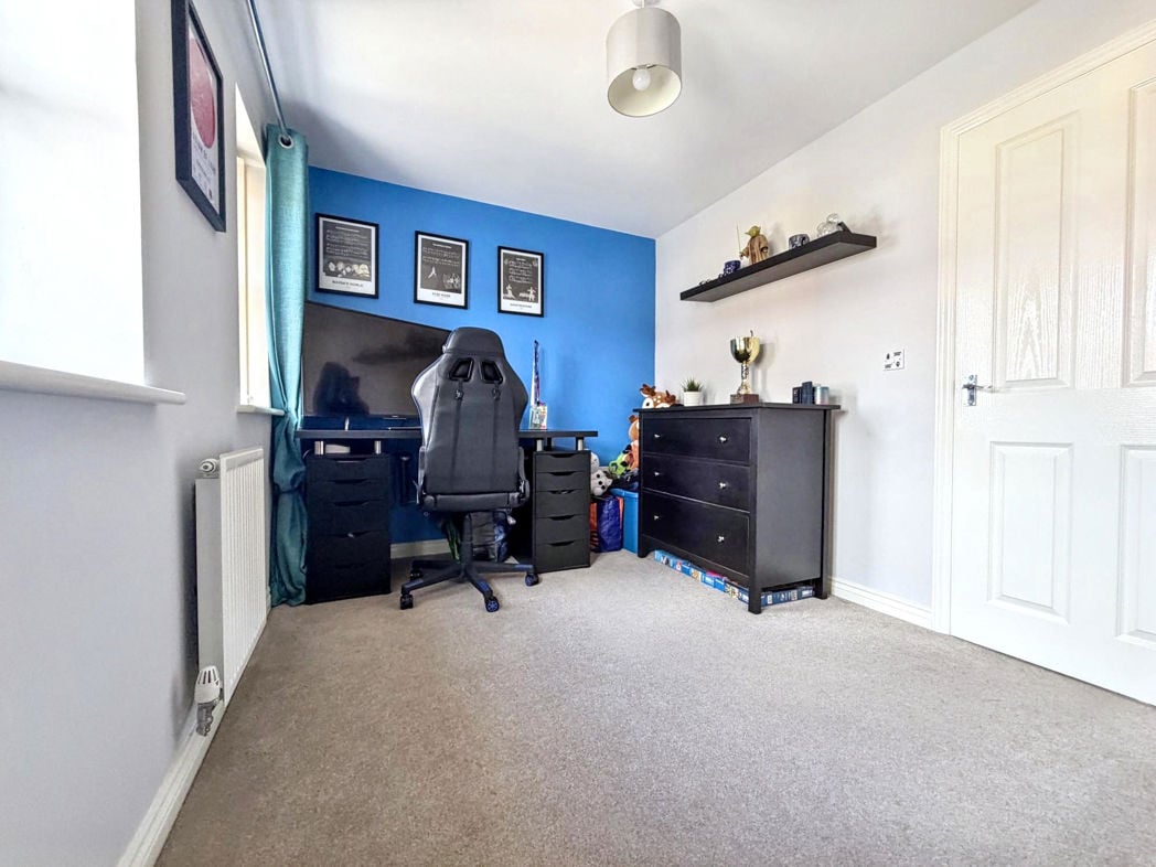 Property image 12 of 16