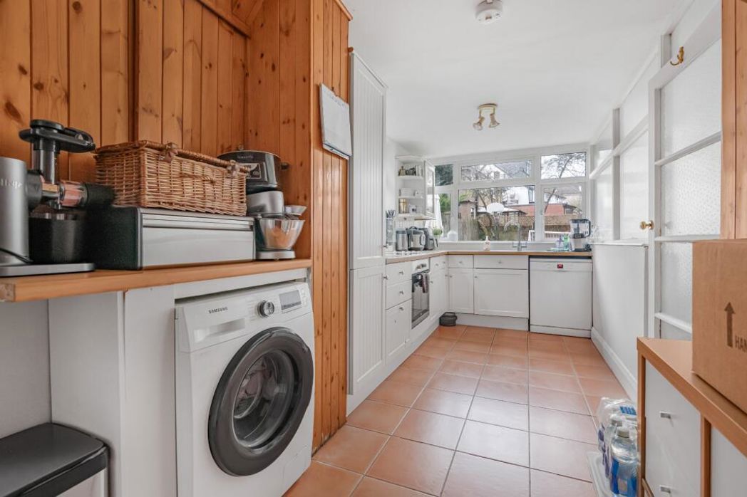 Property image 2 of 16