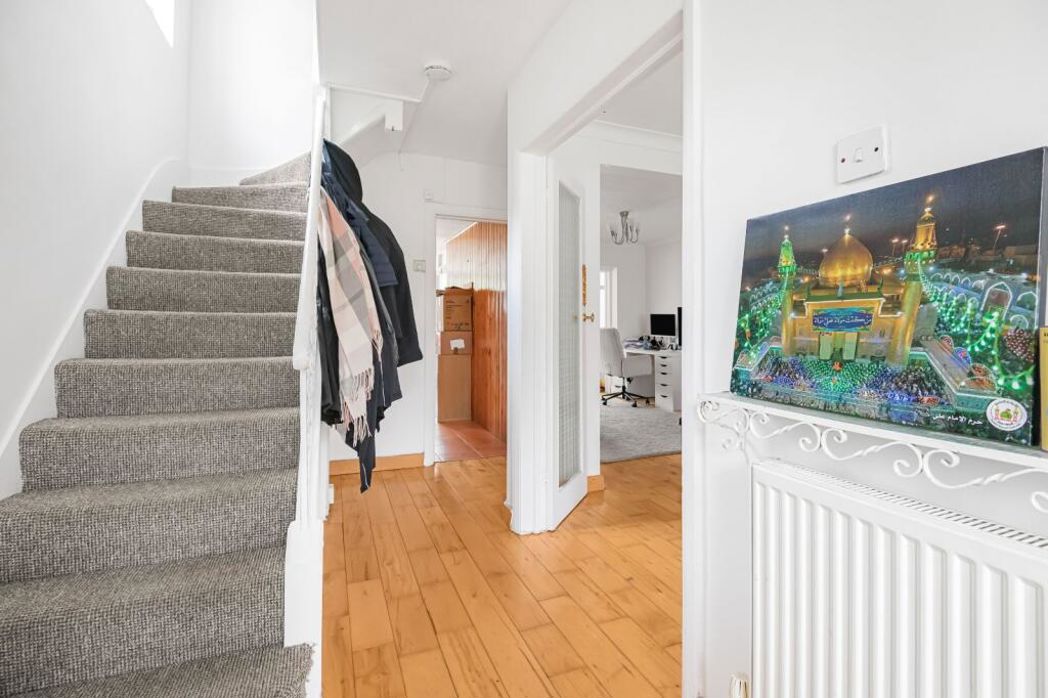 Property image 4 of 16