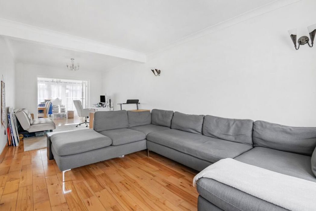 Property image 5 of 16