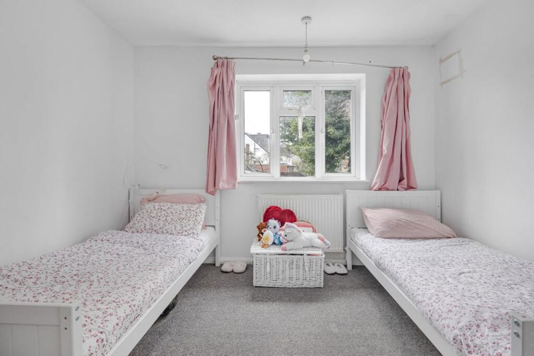 Property image 11 of 16
