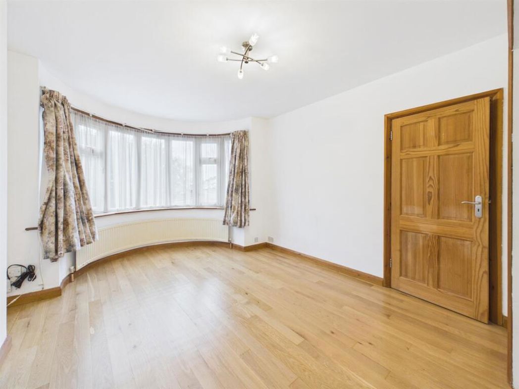 Property image 3 of 15
