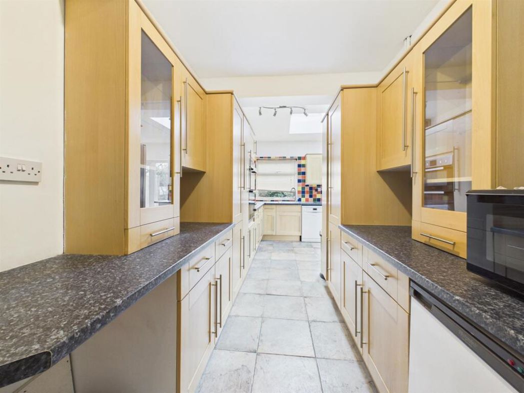 Property image 6 of 15