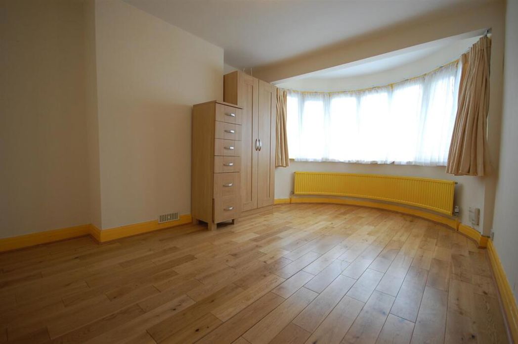 Property image 8 of 15