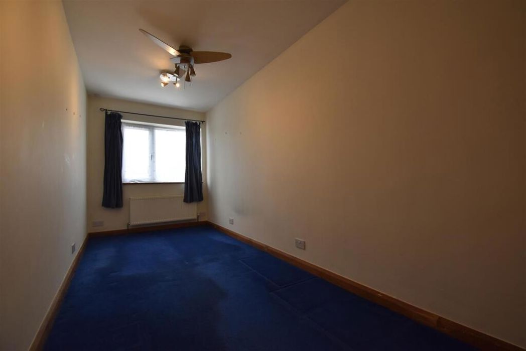 Property image 13 of 15