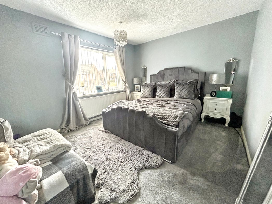 Property image 8 of 13