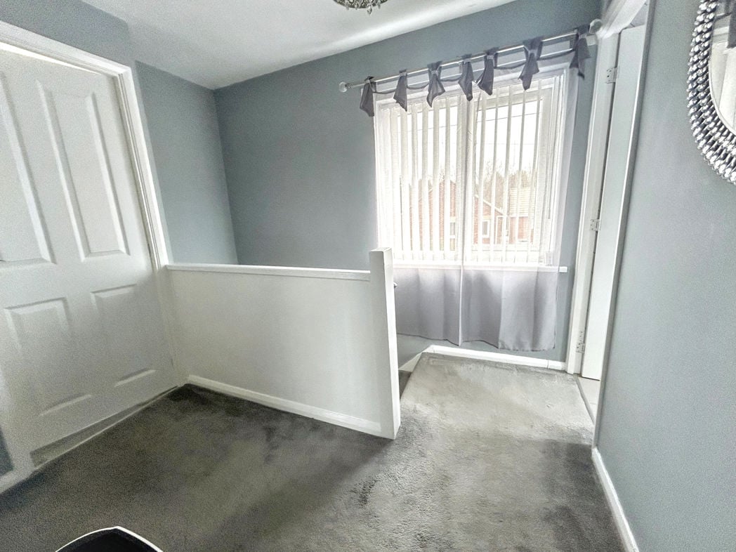 Property image 5 of 13
