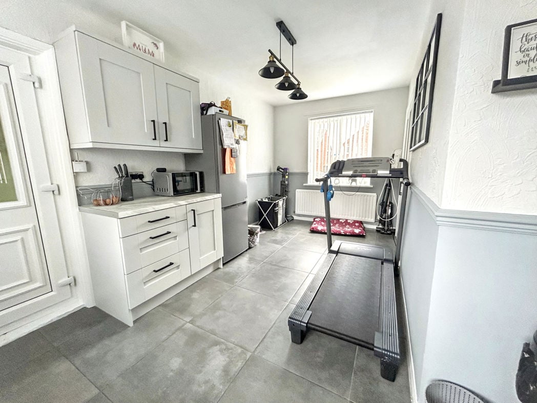 Property image 4 of 13