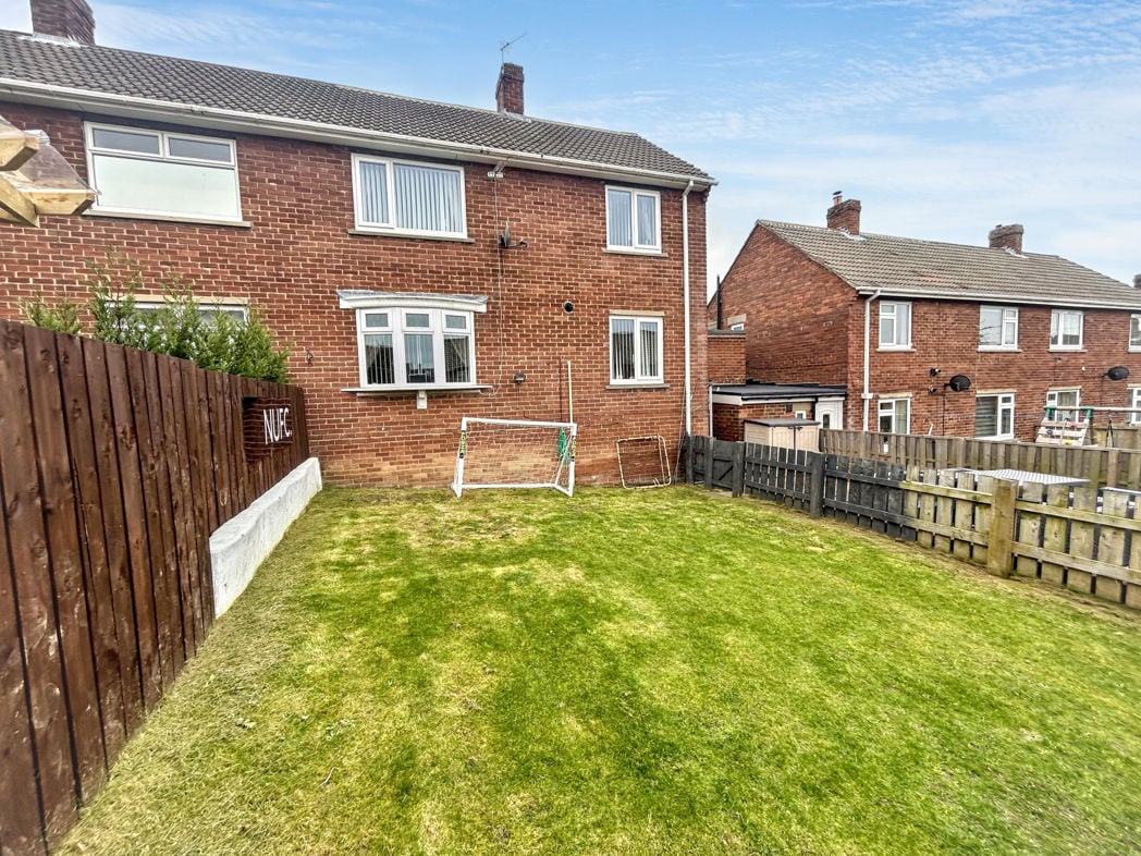 Property image 2 of 13